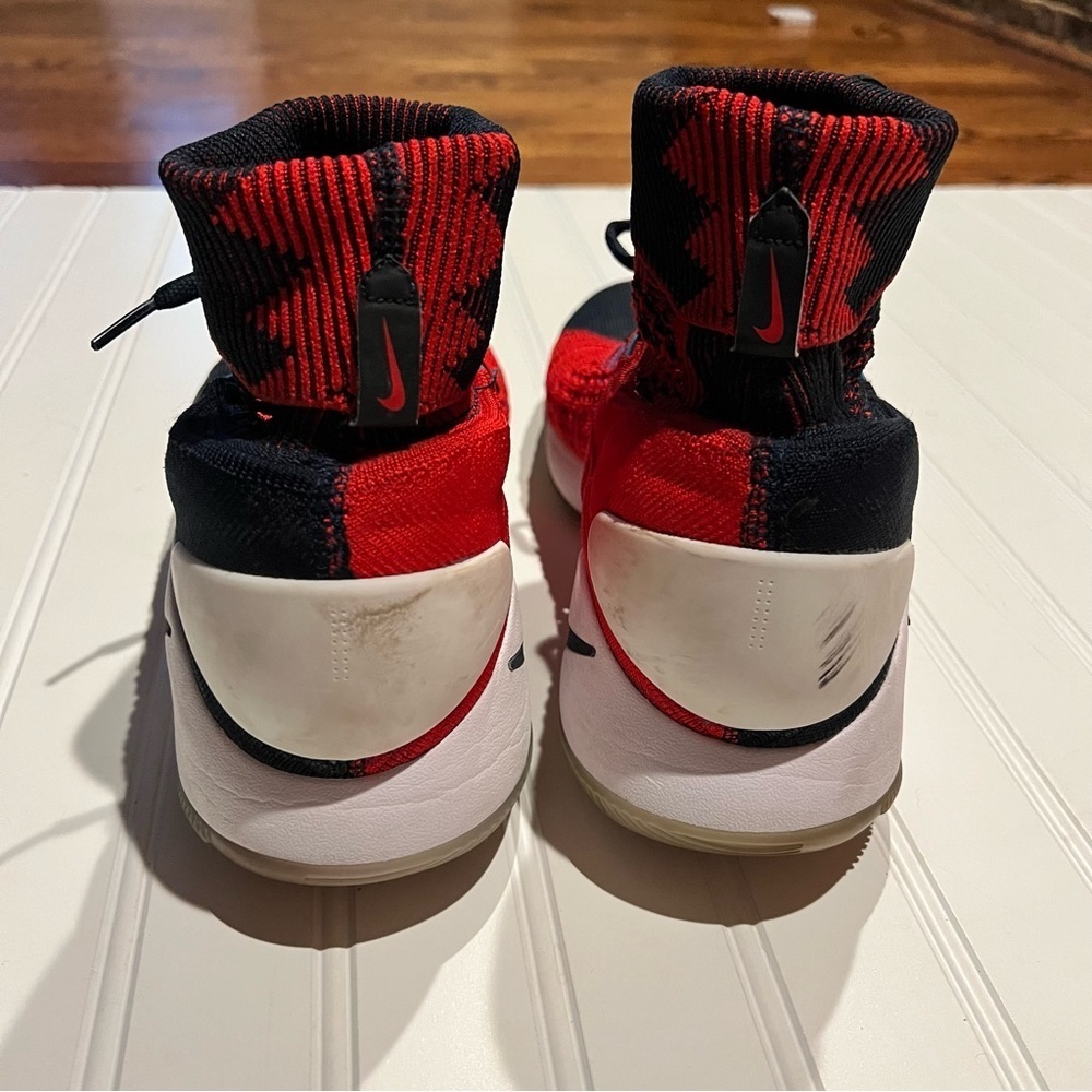 Nike Men’s Basketball Shoes Size 11 Black Red White Sock Collar Zoom - Picture 3 of 10